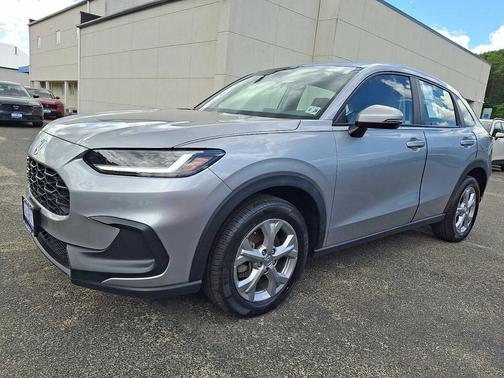 Lunar Silver Metallic 2023 Honda HR-V LX