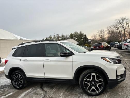 2023 Honda Passport AWD Elite