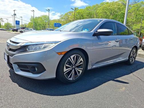 Lunar Silver Metallic 2018 Honda Civic EX-T