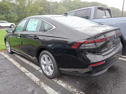 2025 Honda Accord LX 1.5T