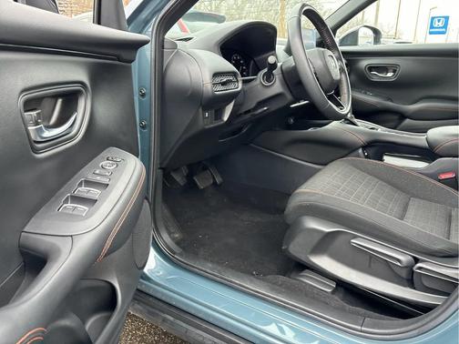 2023 Honda HR-V 2WD Sport