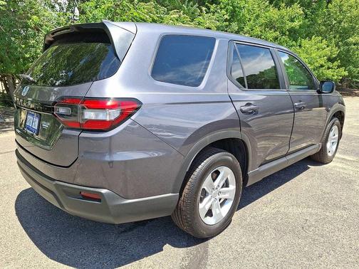 Modern Steel Metallic 2023 Honda Pilot AWD LX