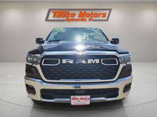 Diamond Black 2026 RAM 1500 Big Horn/Lone Star