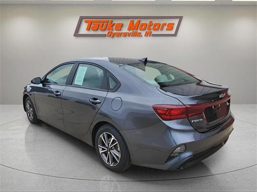 2023 Kia Forte LXS