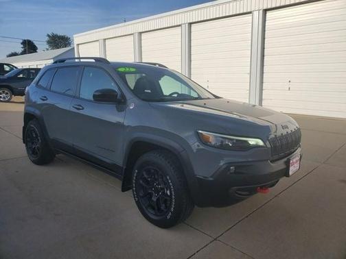 2022 Jeep Cherokee Trailhawk