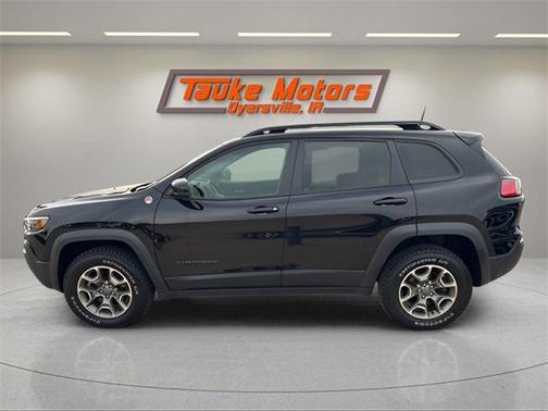 2022 Jeep Cherokee Trailhawk