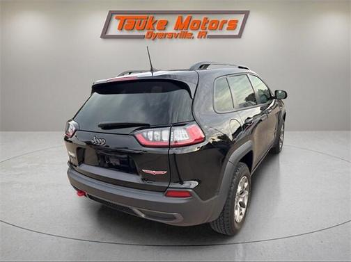 2022 Jeep Cherokee Trailhawk