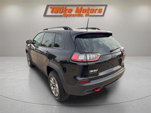 2022 Jeep Cherokee Trailhawk