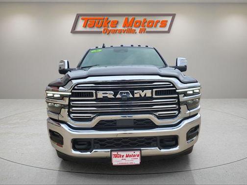Granite Crystal 2026 RAM 2500 Laramie