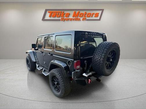 2012 Jeep Wrangler Unlimited Sahara