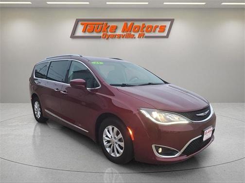 2018 Chrysler Pacifica Touring-L