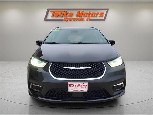 2021 Chrysler Pacifica Touring-L