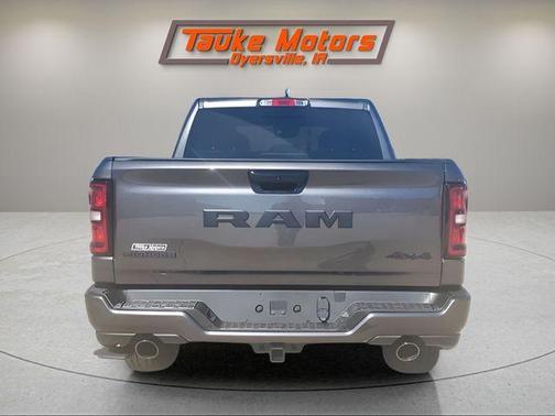 Granite Crystal 2026 RAM 1500 Big Horn/Lone Star