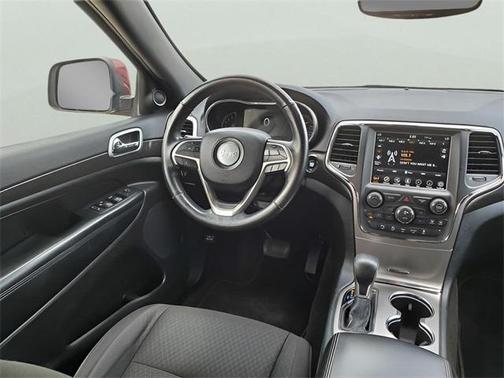 2018 Jeep Grand Cherokee Laredo E