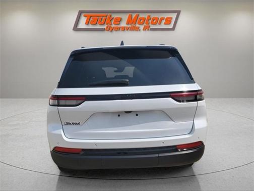 2024 Jeep Grand Cherokee Laredo