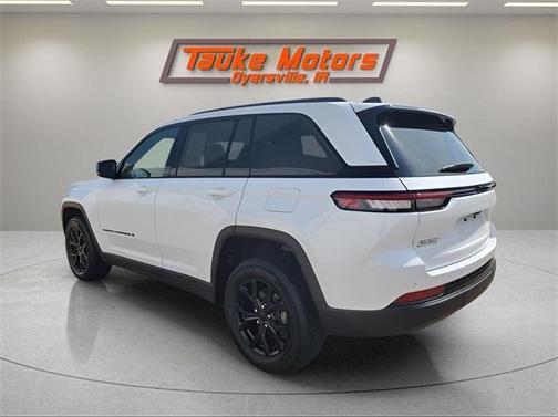 2024 Jeep Grand Cherokee Laredo