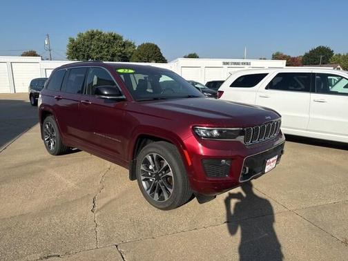 2022 Jeep Grand Cherokee Overland