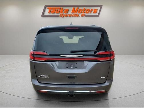 2021 Chrysler Pacifica Touring-L