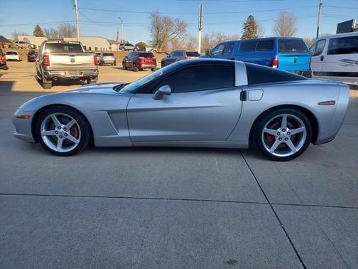 2005 Chevrolet Corvette Base