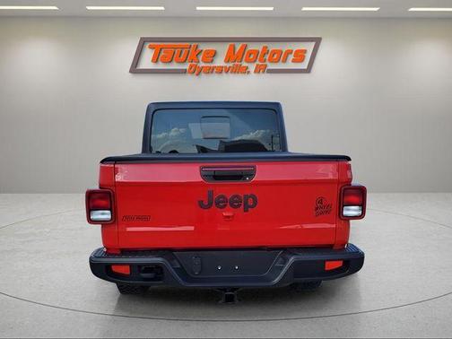 2021 Jeep Gladiator Sport