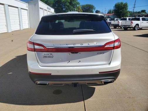 White Platinum Clearcoat Metallic 2016 Lincoln MKX Reserve