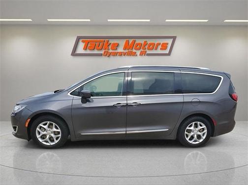 2018 Chrysler Pacifica Touring-L