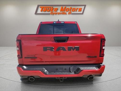 Molten Red Pearlcoat 2026 RAM 1500 Big Horn/Lone Star
