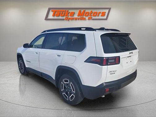 2026 Jeep Cherokee LAREDO/LIMITED