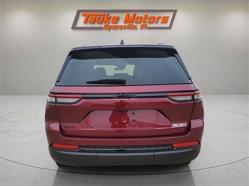 2024 Jeep Grand Cherokee Laredo