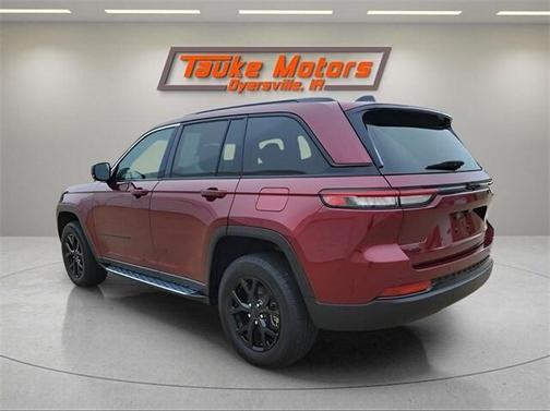2024 Jeep Grand Cherokee Laredo