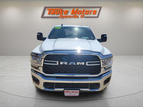 Bright White Clearcoat 2024 RAM 2500 Big Horn
