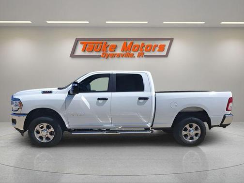 Bright White Clearcoat 2024 RAM 2500 Big Horn