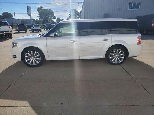 White Platinum Clearcoat Metallic 2014 Ford Flex Limited