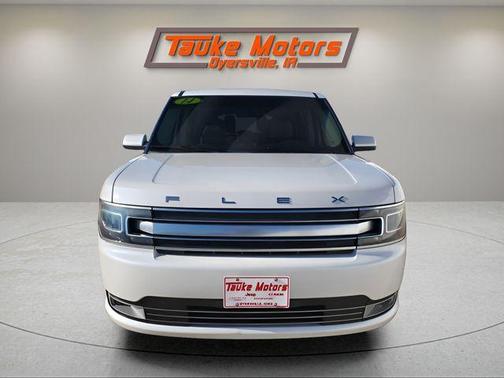 White Platinum Clearcoat Metallic 2014 Ford Flex Limited