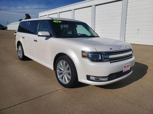 White Platinum Clearcoat Metallic 2014 Ford Flex Limited