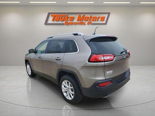 Light Brownstone Pearlcoat 2018 Jeep Cherokee Latitude Plus