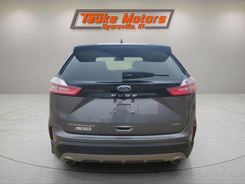 Carbonized Gray Metallic 2022 Ford Edge Titanium