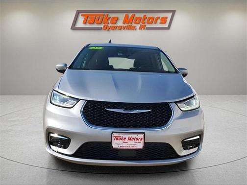2023 Chrysler Pacifica Touring-L