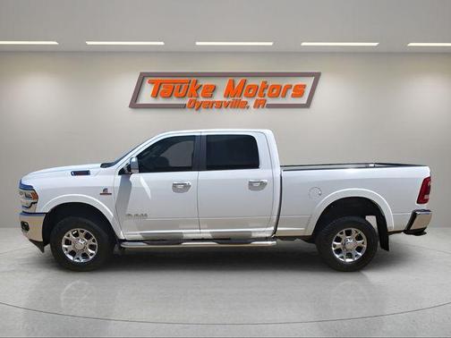 Bright White Clearcoat 2022 RAM 2500 Laramie