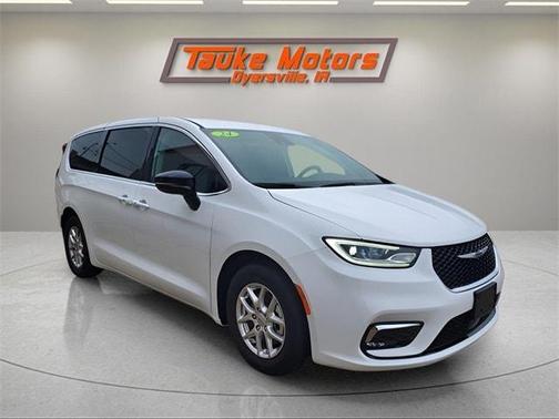 2024 Chrysler Pacifica Touring-L