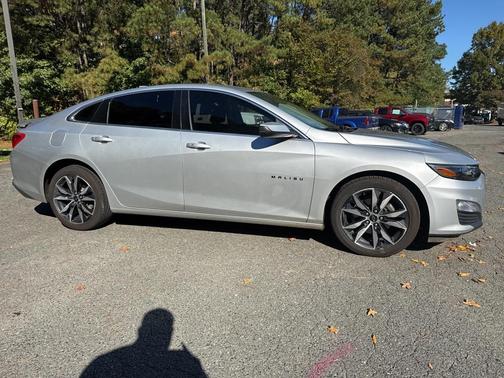2020 Chevrolet Malibu FWD RS