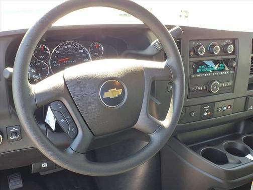 2025 Chevrolet Express 2500 RWD 2500 Regular Wheelbase WT