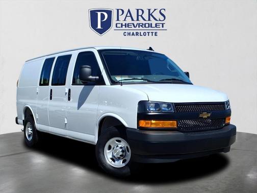 2025 Chevrolet Express 2500 RWD 2500 Regular Wheelbase WT
