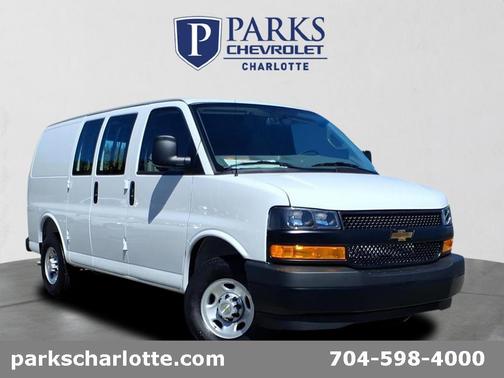 2025 Chevrolet Express 2500 RWD 2500 Regular Wheelbase WT