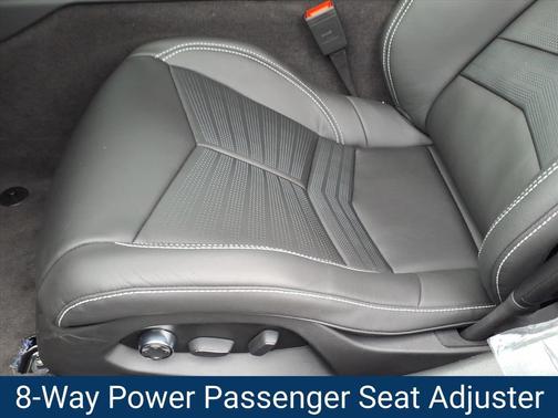 2026 Chevrolet Corvette Stingray w/2LT