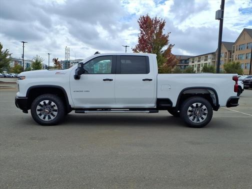 2026 Chevrolet Silverado 2500 Custom