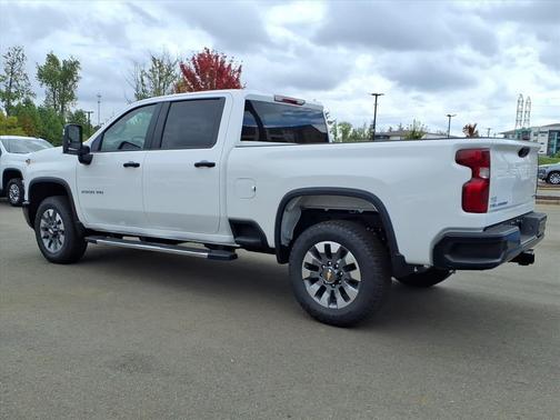 2026 Chevrolet Silverado 2500 Custom
