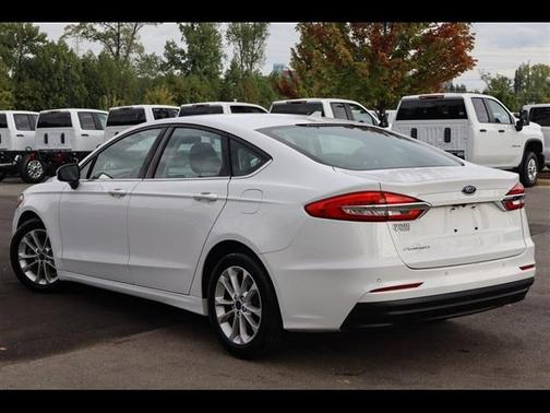 2020 Ford Fusion SE