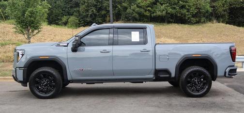 2024 GMC Sierra 2500 AT4