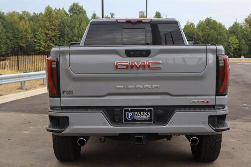 2024 GMC Sierra 2500 AT4